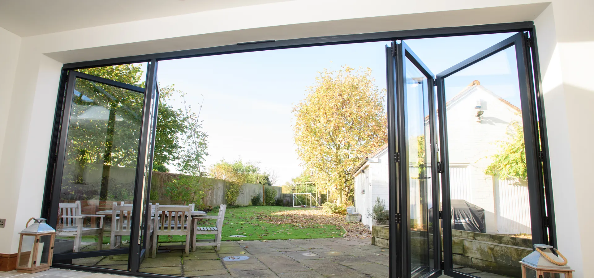 Bifold Brockley